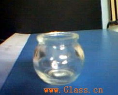 時(shí)光的容器 玻璃瓶與白酒瓶的藝術(shù)與記憶